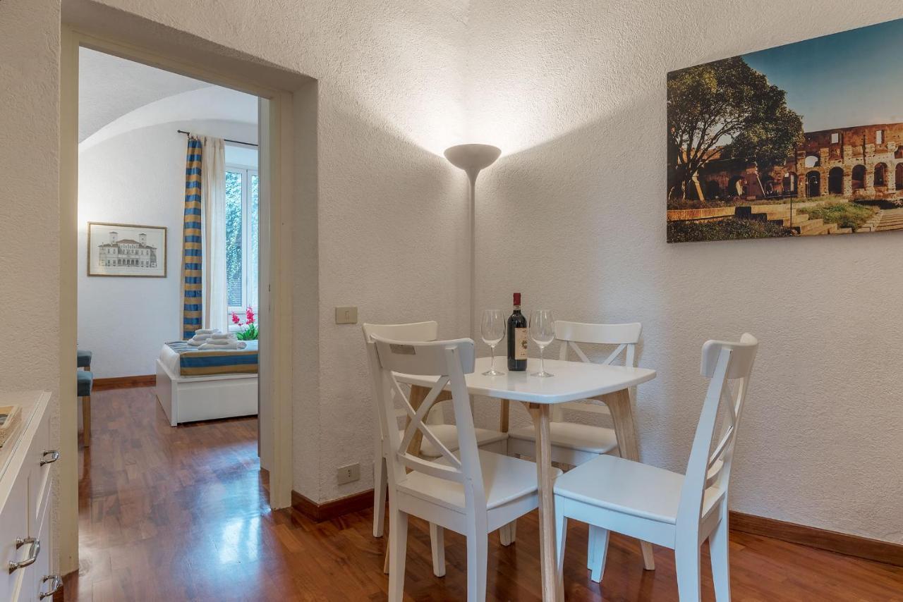 Cs Piazza Venezia Apartment โรม ภายนอก รูปภาพ