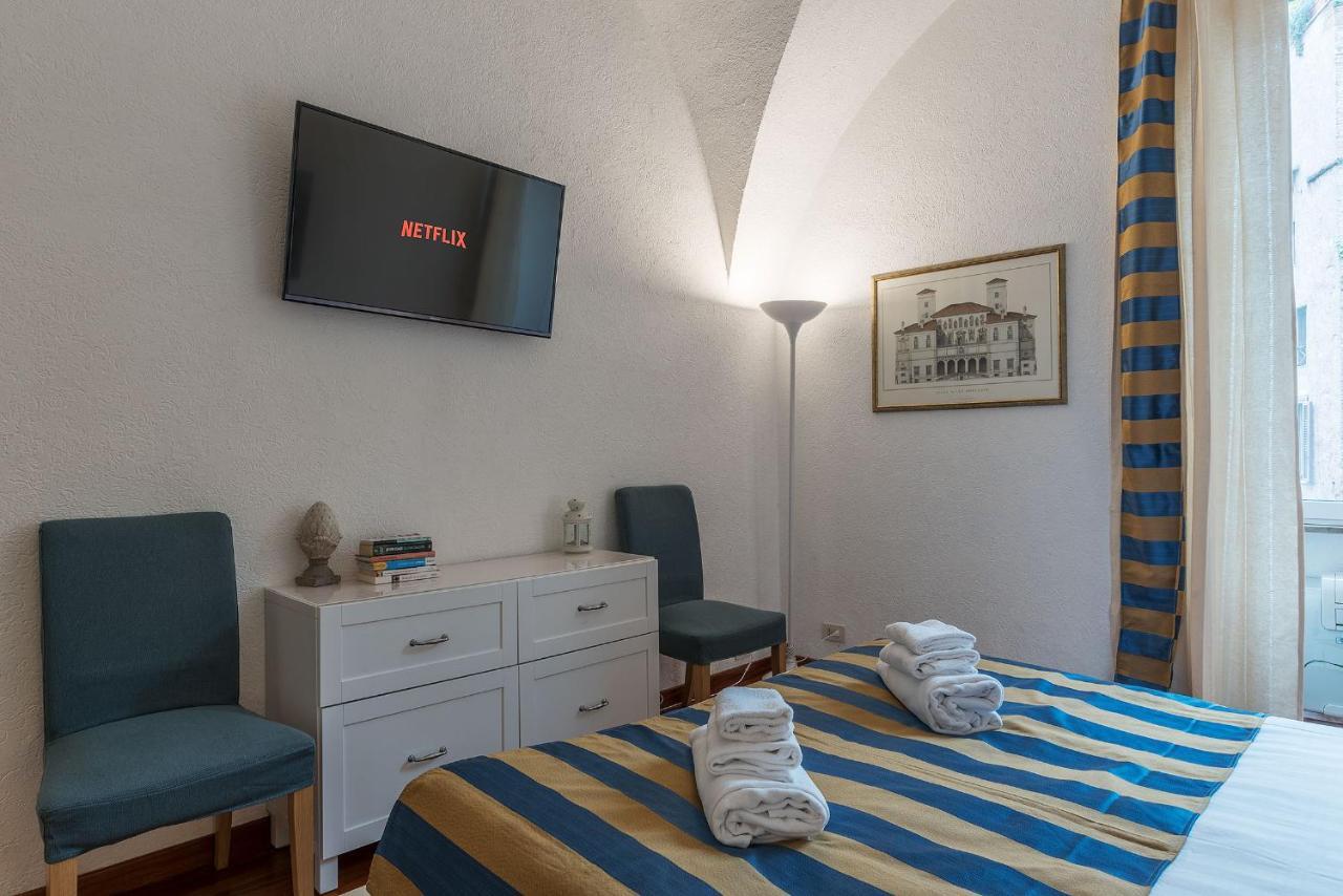 Cs Piazza Venezia Apartment โรม ภายนอก รูปภาพ