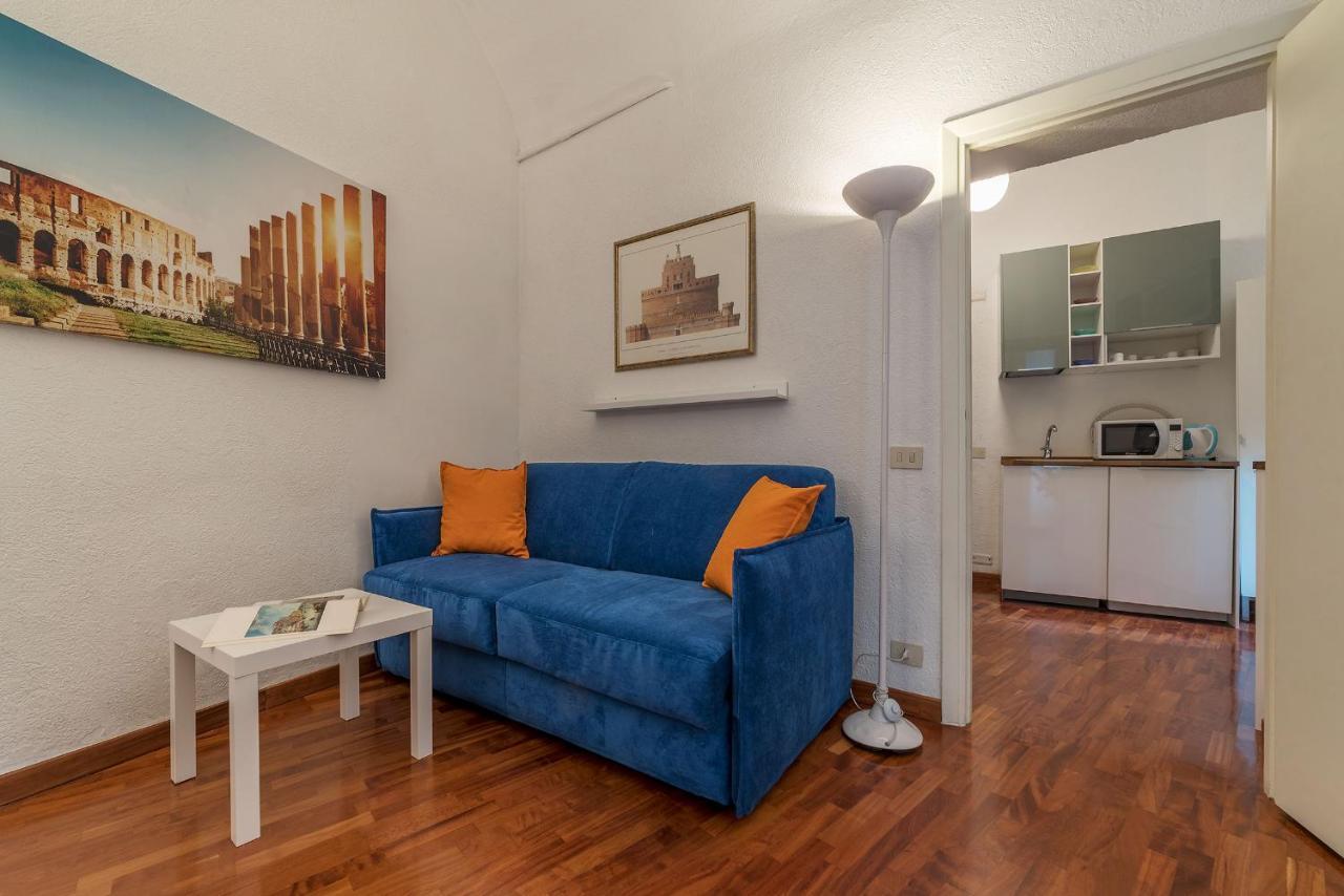 Cs Piazza Venezia Apartment โรม ภายนอก รูปภาพ