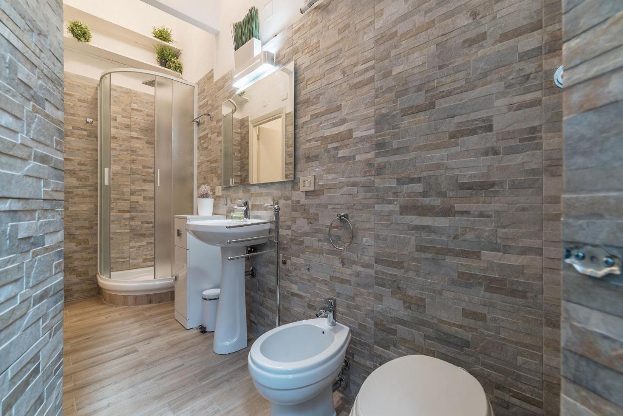 Cs Piazza Venezia Apartment โรม ภายนอก รูปภาพ